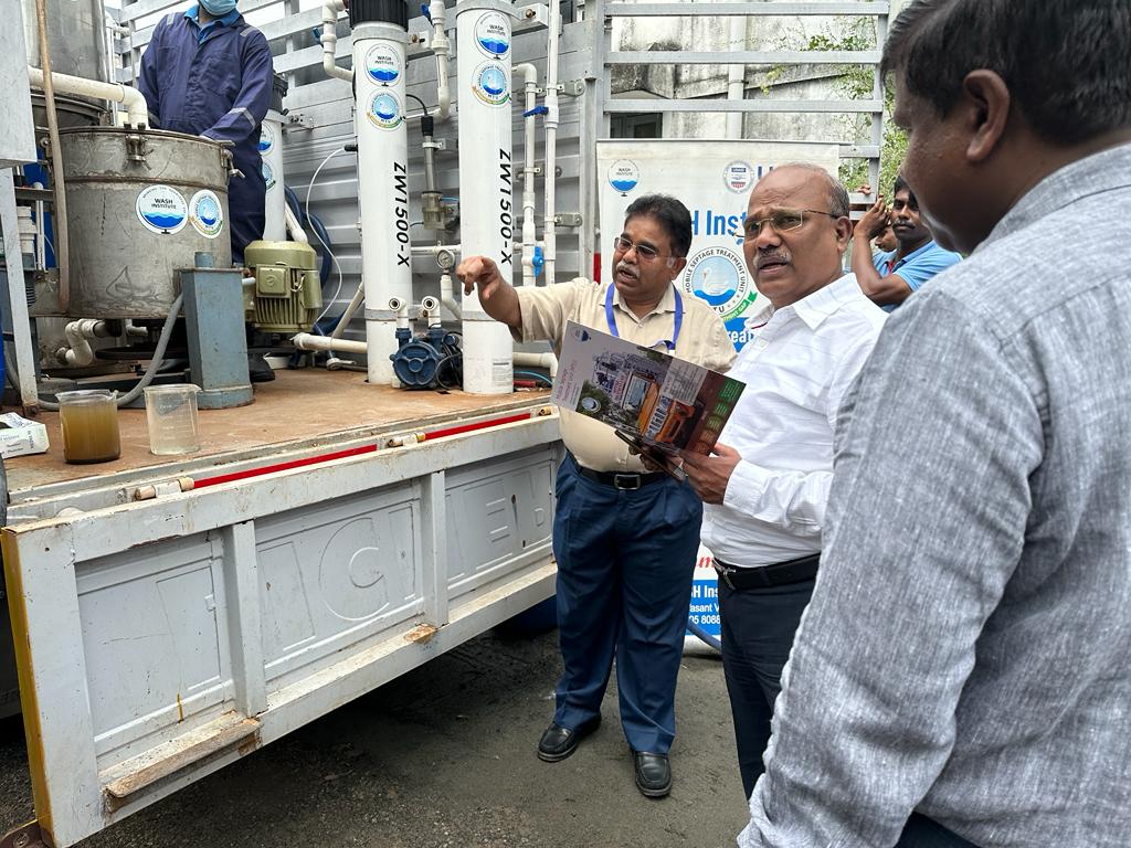 A demonstration of Mobile Septage Treatment Unit (MTU) was given by Dr. Arumugam Kalimuthu, Executive Director, WASH Institute to Dr. D. Manikandan, I.A.S., Secretary PWD; Shri. E.Vallavan, I.A.S, District Collector and other Government officials, Puducherry, 20th June 2023.